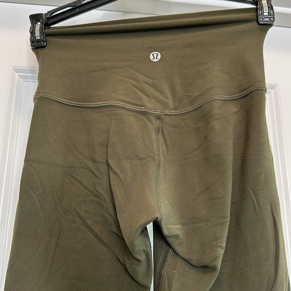 Lululemon Align Crop 21” Olive green size 2 - Picture 4 of 6